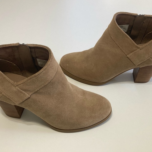 Kookaburra Ankle Boots - Picture 1 of 6